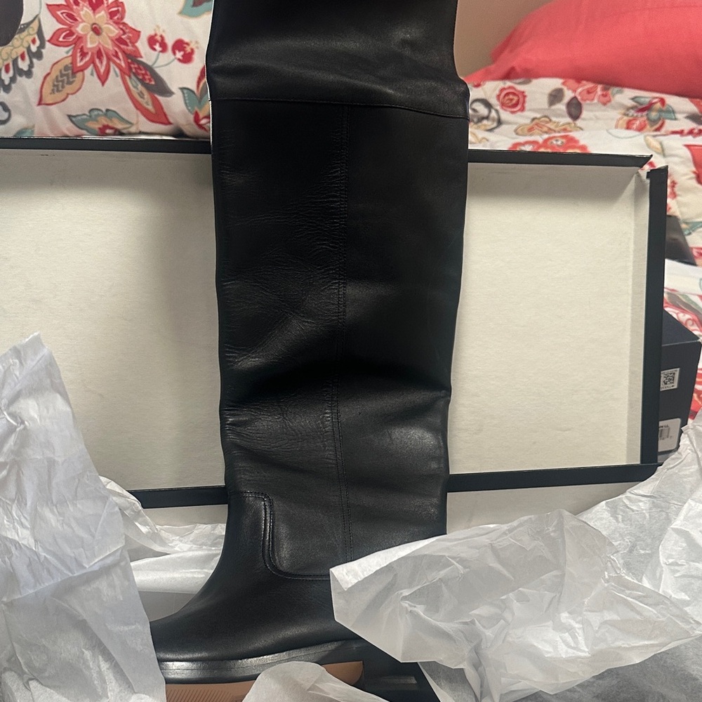 Black Leather over the Knee Boots - Picture 2 of 7